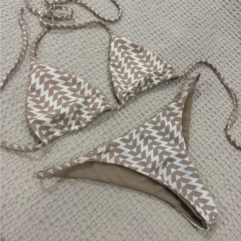 Ola Feroz - Geometric Patterned Bikini Set